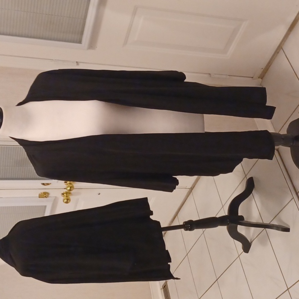 4/$60 New Open Black Top/Cover-Up - Size 2XL (US16)